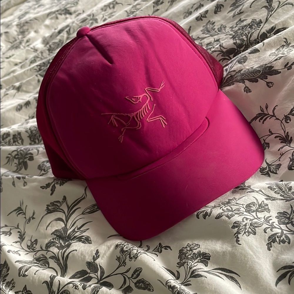 Arc'teryx Pink Cap
